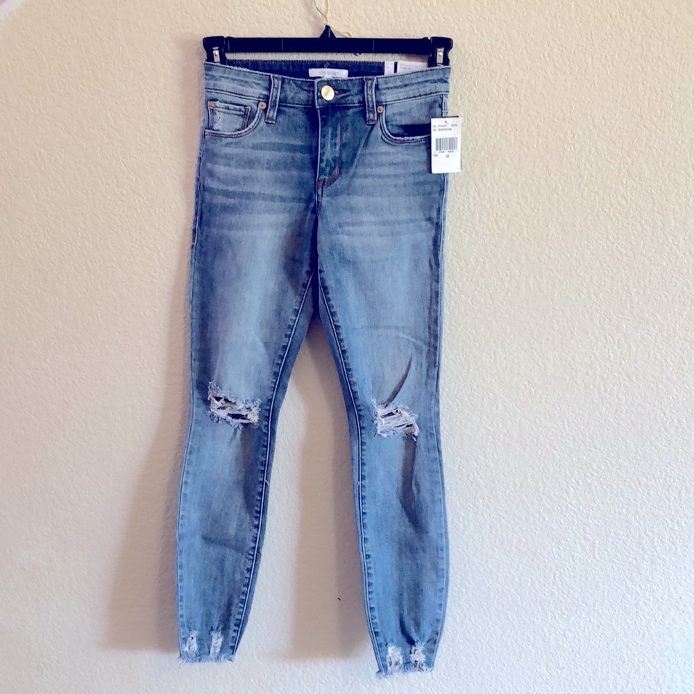 NWT distressed denim jeans size 25